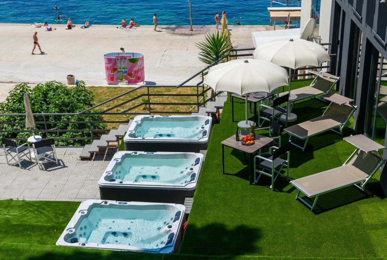 Via Mare Luxury Rooms สปลิท ภายนอก รูปภาพ