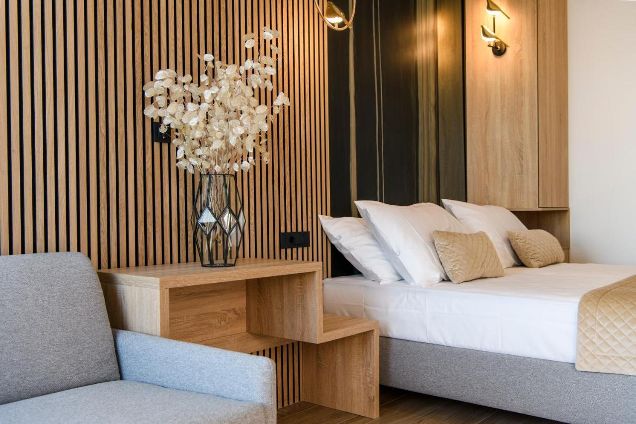 Via Mare Luxury Rooms สปลิท ภายนอก รูปภาพ