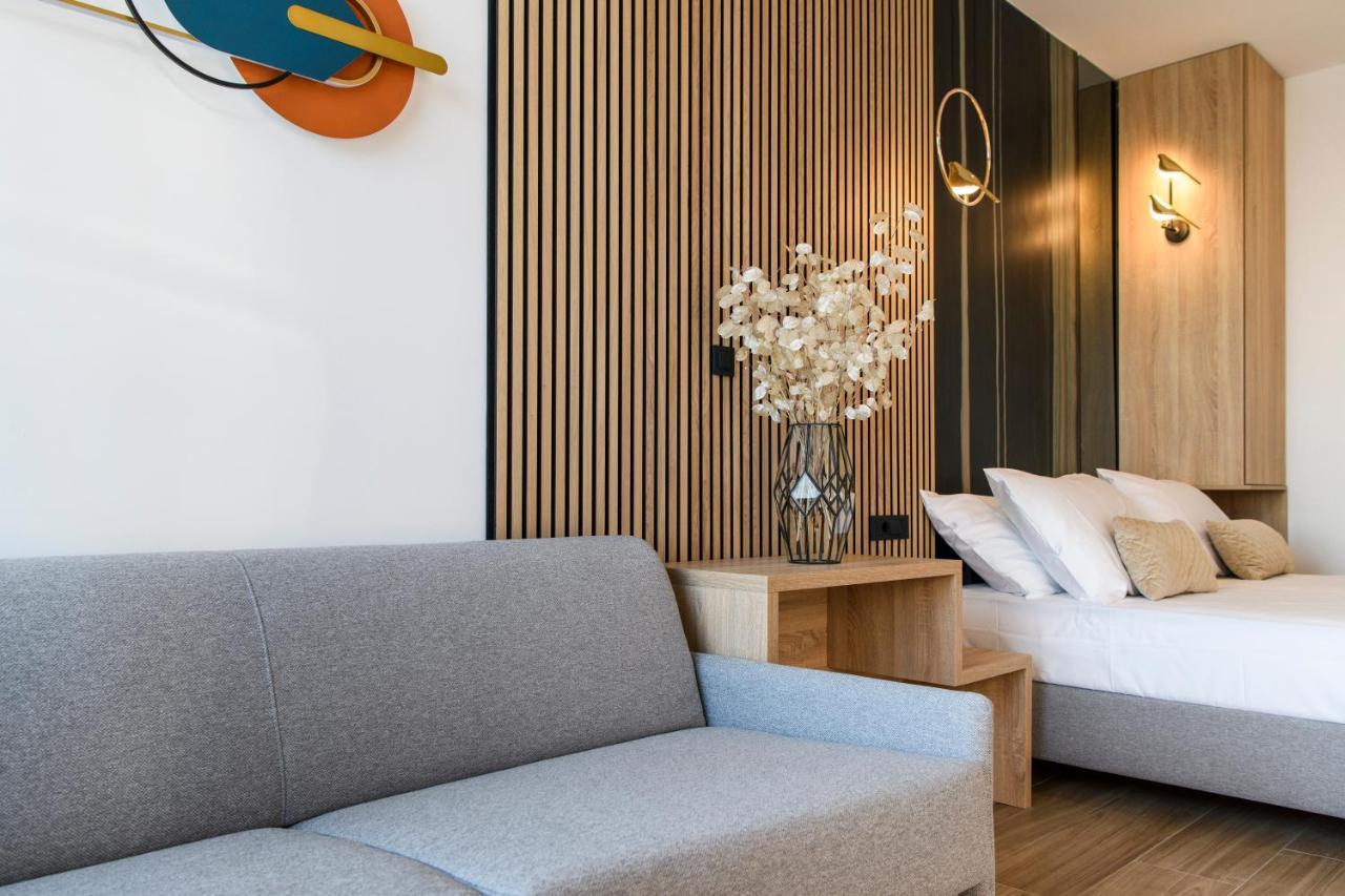 Via Mare Luxury Rooms สปลิท ภายนอก รูปภาพ