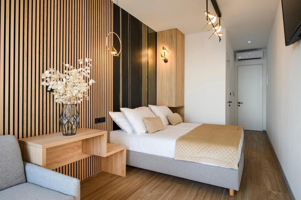 Via Mare Luxury Rooms สปลิท ภายนอก รูปภาพ