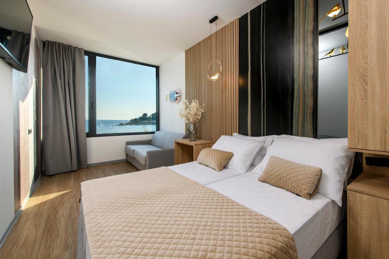 Via Mare Luxury Rooms สปลิท ภายนอก รูปภาพ
