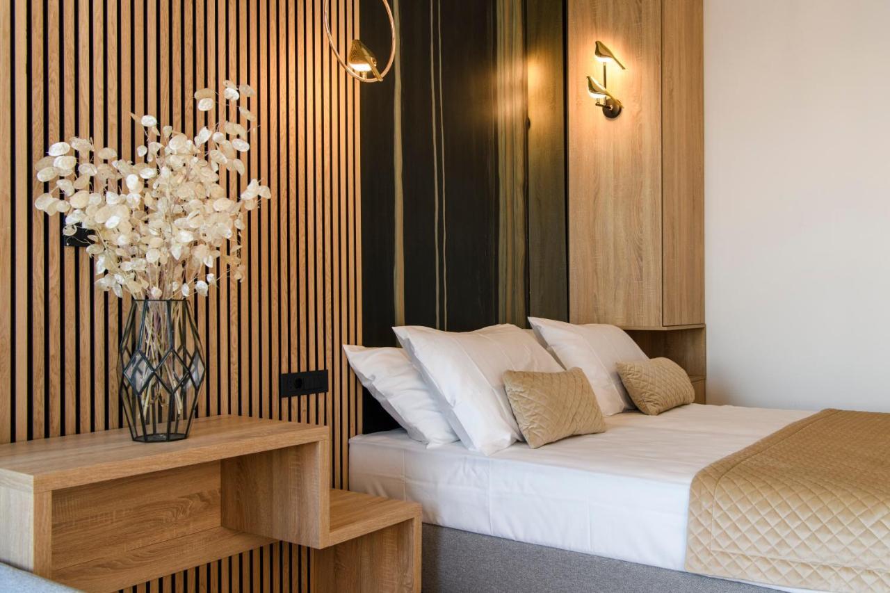 Via Mare Luxury Rooms สปลิท ภายนอก รูปภาพ